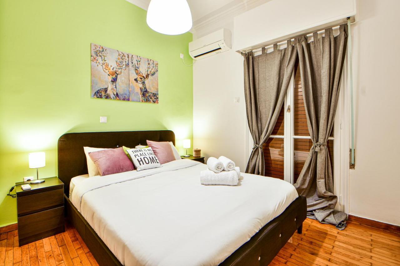Pleasant Flat Next To Panormou Metro Station Athens Exterior photo